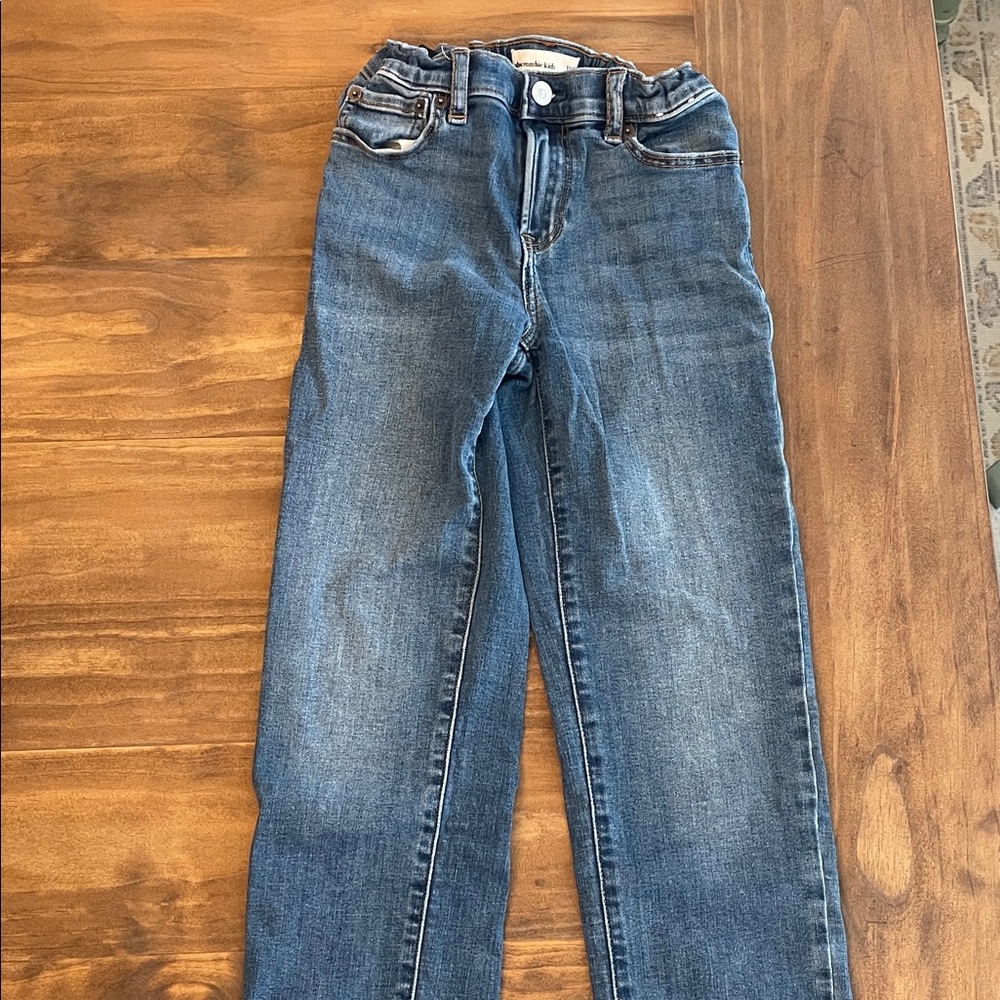 Blue jeans long length